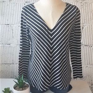 Knit Black & White V Neck Top Size SP